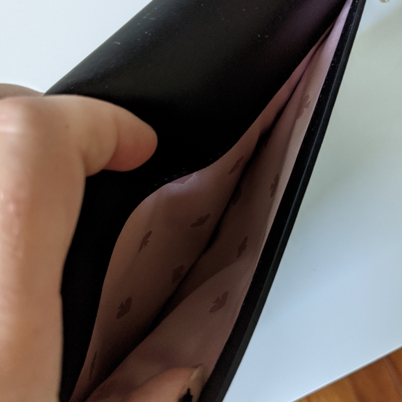 Kate Spade black medium sized clutch wallet - Picture 5 of 9